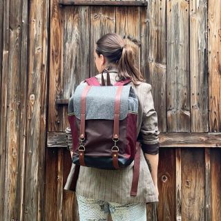 Jak byste pojmenovali tenhle batoh? Zatím mám pracovní název Takový.. ale asi by to chtělo něco kreativnějšího🤔 Nějaké...